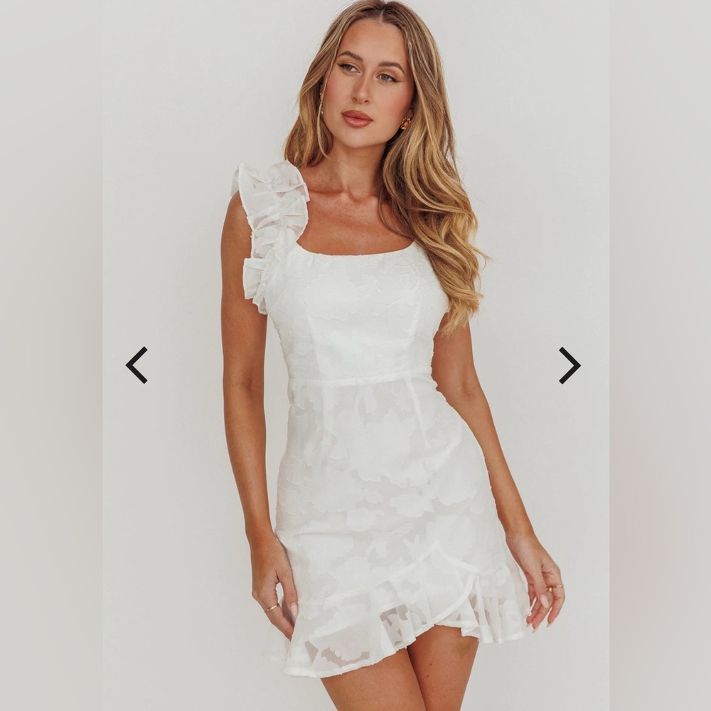 Elegant White Ruffle Dress